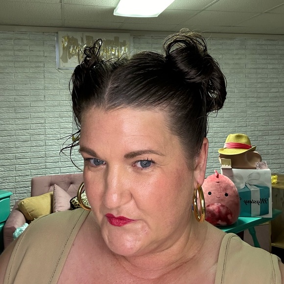 Meet your Posher, Danielle - Picture 13 of 13